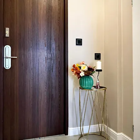 Aviendo Swietokrzyska * Vratislav